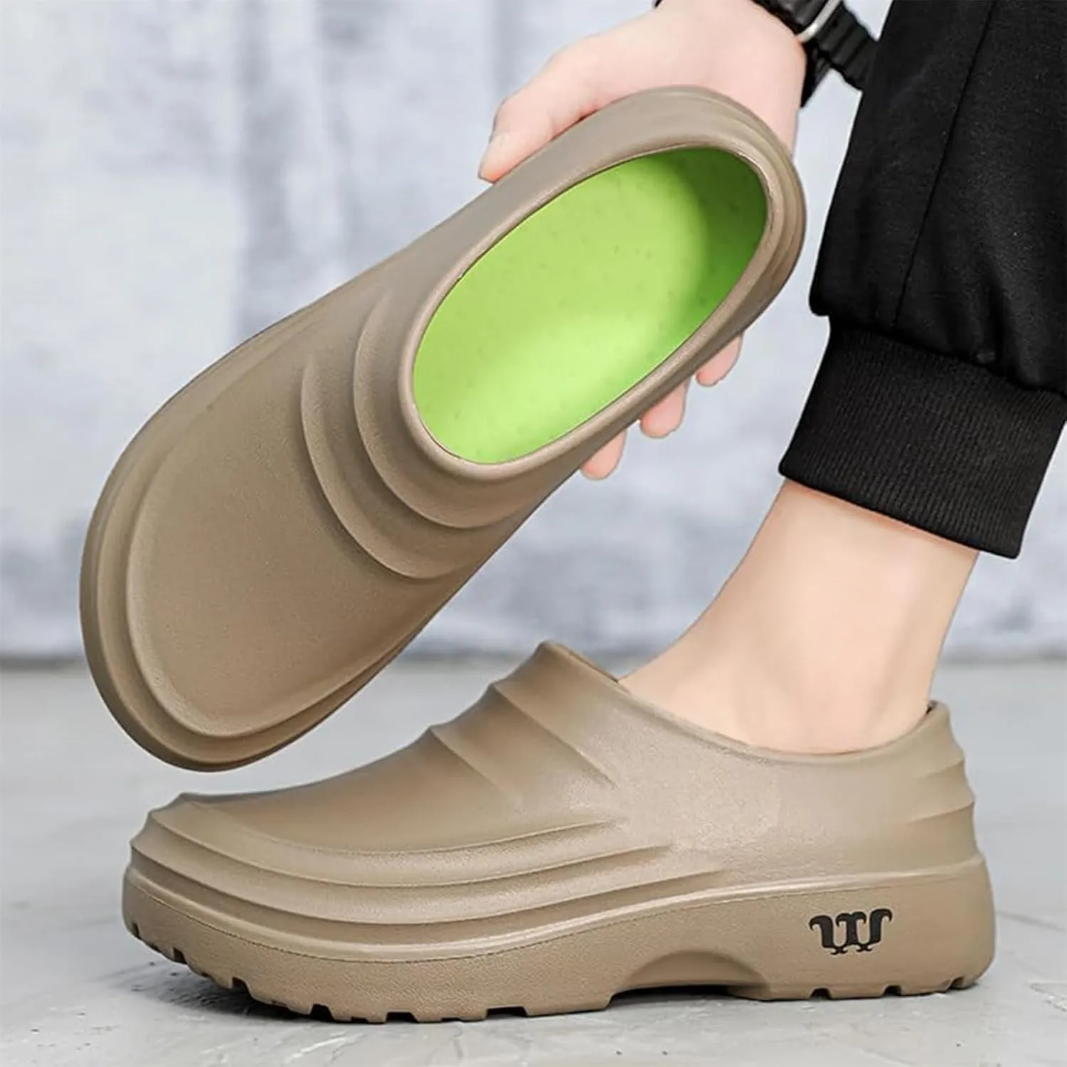 Armadillo Chef Shoes for Women Comfortable Slip On Kitchen Garden Nurse Shoes Solid Color Oil Resistant Work Clogs Lightweight Waterproof Chef Mules