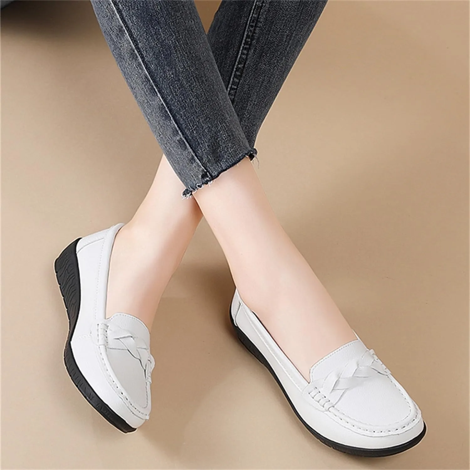 CHUUMEE Cowhide Leather Women's Flat Loafers Round Toe Minimalist Business Office Versatile Slip On Lightweight Casual Shoes