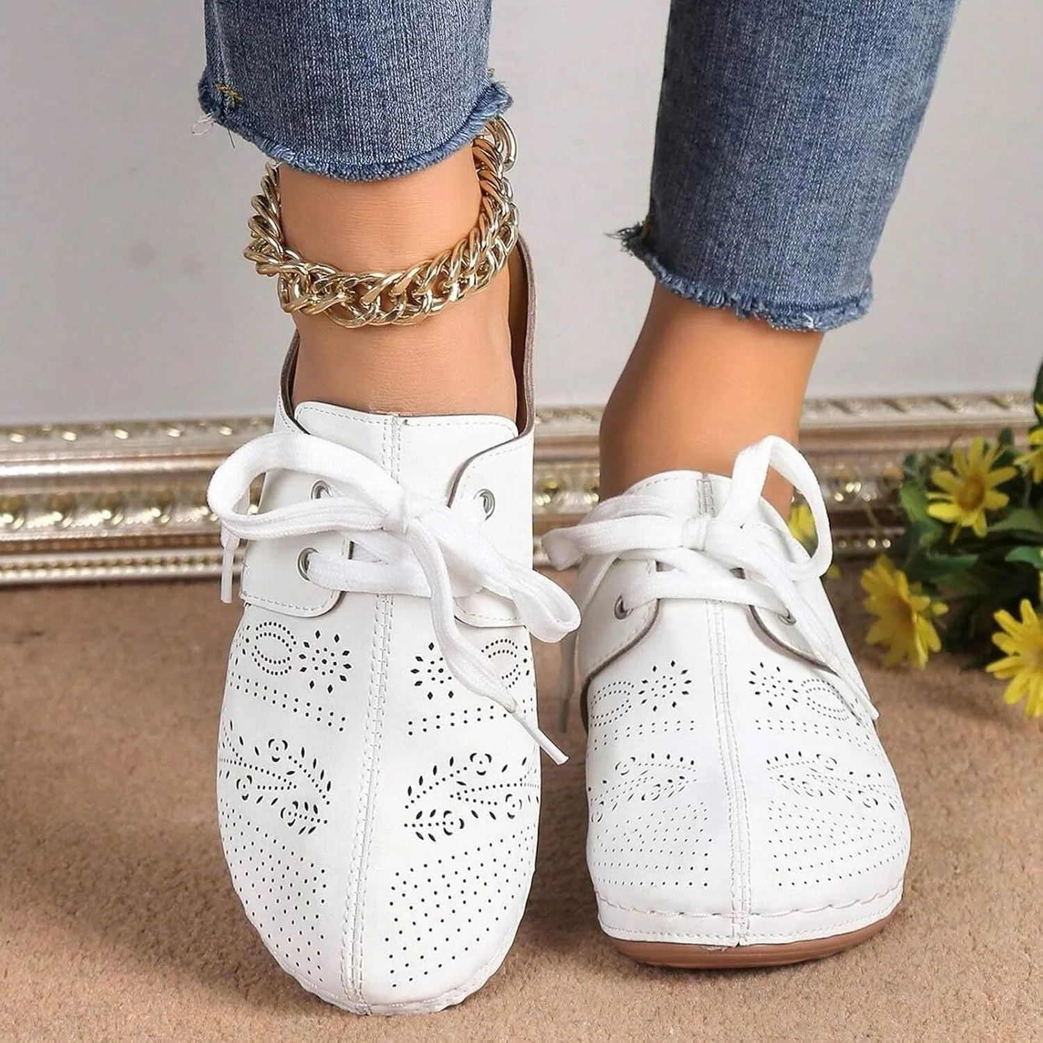 Clogs for Women Mules Slip On Closed Toe Comfortable Clogs with Arch Support Summer Casual Lightweight Mules Slippers Adjustable Strap Breathable Walking Orthopedic Flat Sandal Outdoor Trendy Shoes