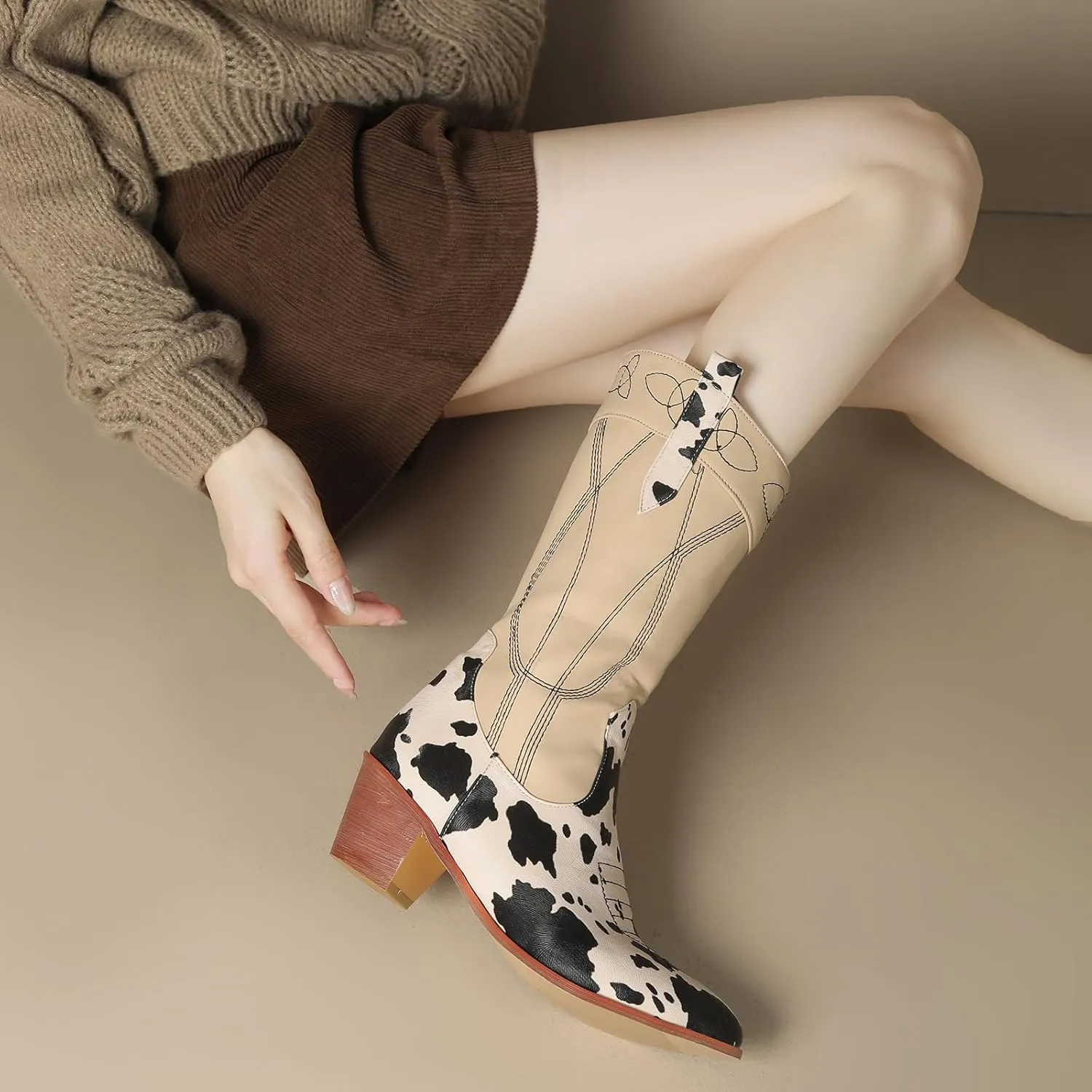 Cozivwaiy Cow Print Boots for Women Patchwork Cowboy Boots Animal Print Half Boots Pull on Chunky Mid Heel Cowgirl Boots