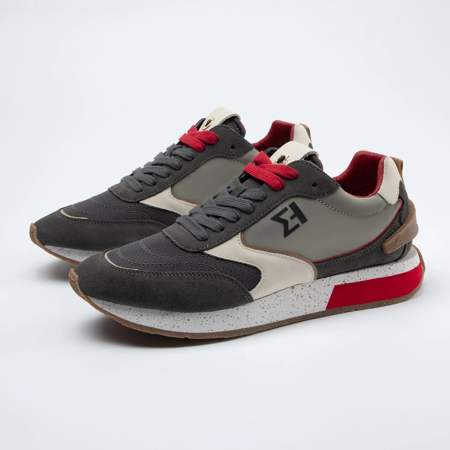ELHANN.H The SJ Sneakers for Male Combines Simple Lines with a Dynamic Style.