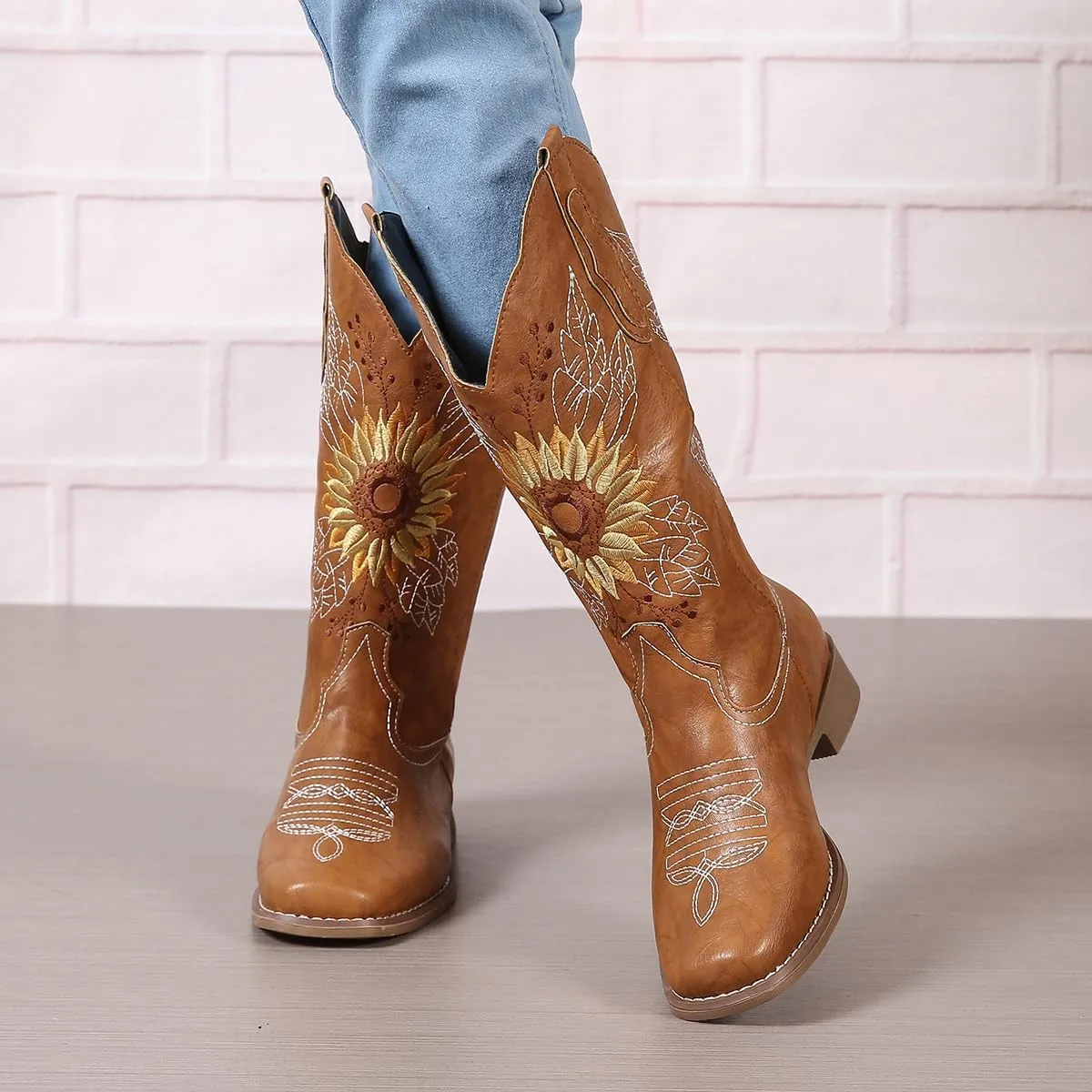 Lausiuoe Cowboy Boots For Women Wide Calf Low Heel Embroidered Western Cowgirl Style Chunky Short Ankle Booties Pull-On