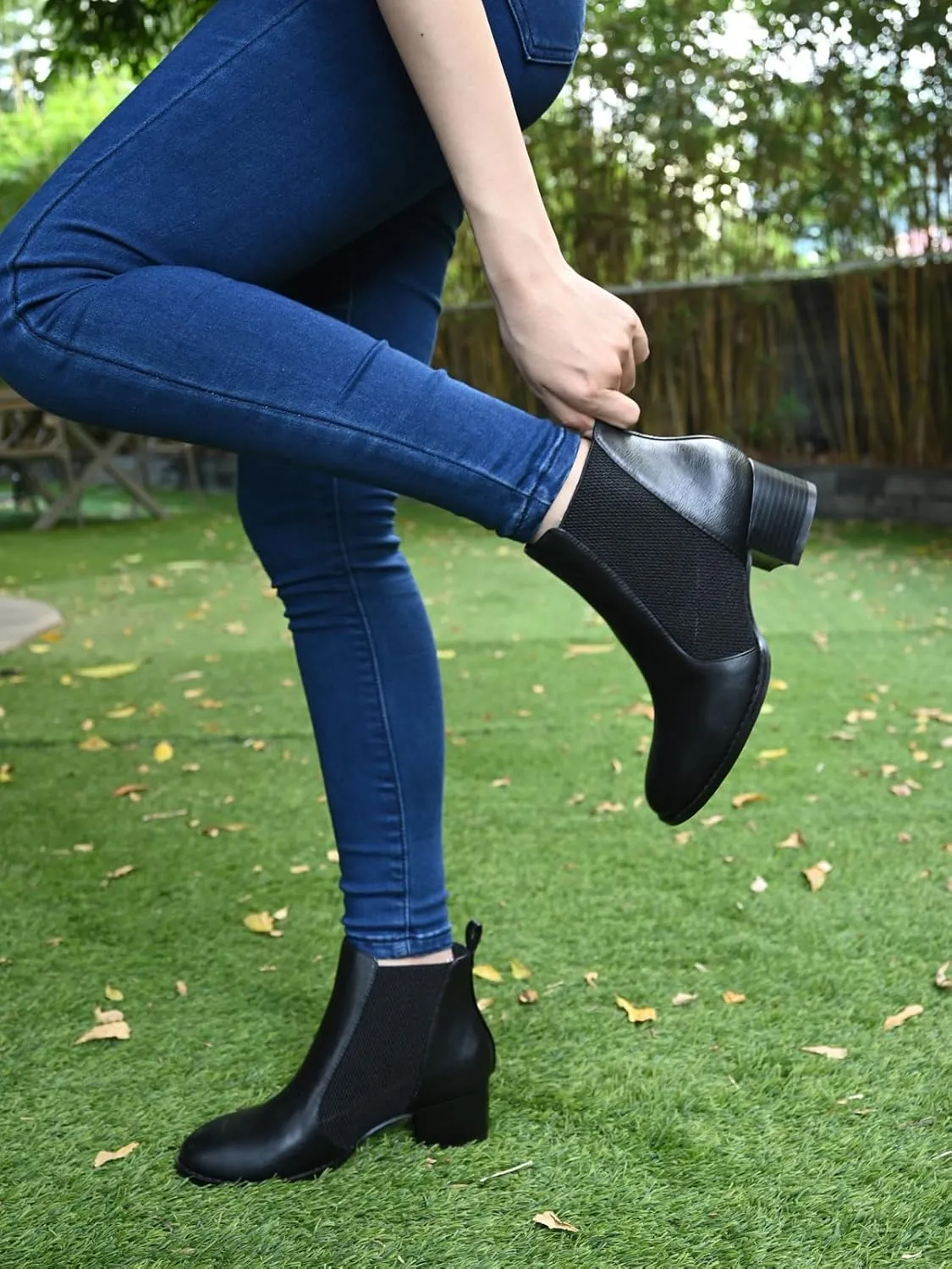 Low Heel Ankle Boots for Women Chunky Block Heel Elastic Gore Chelsea Boots Slip On Comfortable Short Boots Round Toe Black Brown Heeled Booties for Fall Winter