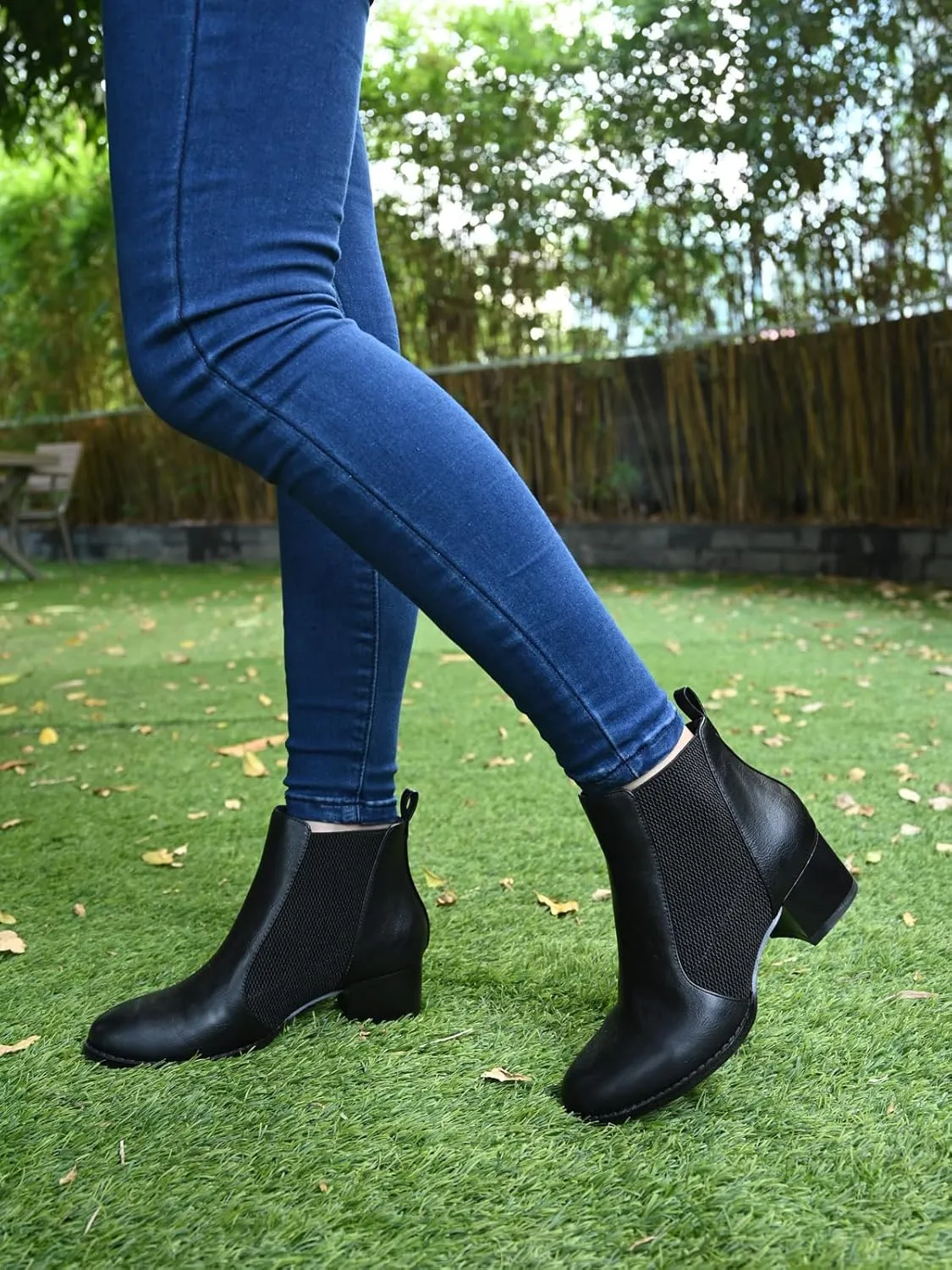 Low Heel Ankle Boots for Women Chunky Block Heel Elastic Gore Chelsea Boots Slip On Comfortable Short Boots Round Toe Black Brown Heeled Booties for Fall Winter