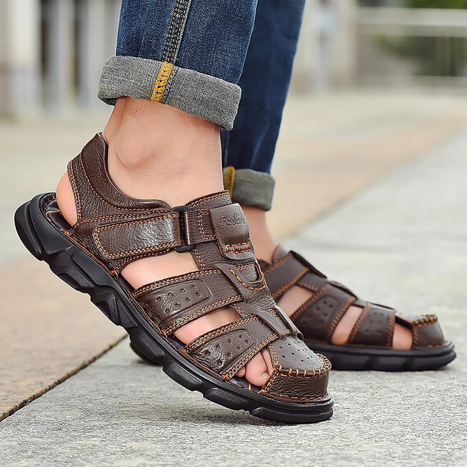 Men's Genuine Leather Round Closed Toe Fisherman Sandals Adjustable Hook Loop Casual Outdoor Hiking Sandals Comfort Non-Slip Beach Sport Athletic Walking Traveling Shoes