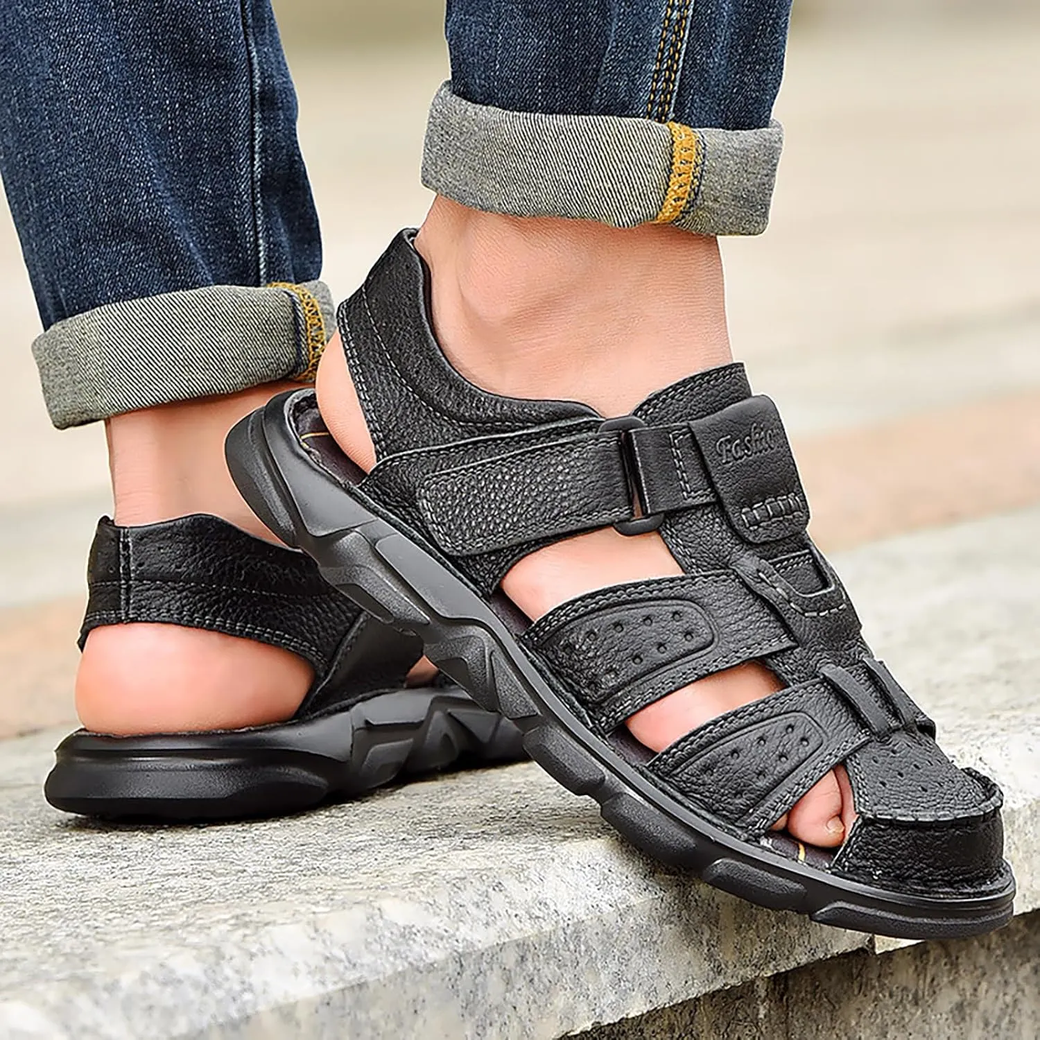 Men's Genuine Leather Round Closed Toe Fisherman Sandals Adjustable Hook Loop Casual Outdoor Hiking Sandals Comfort Non-Slip Beach Sport Athletic Walking Traveling Shoes