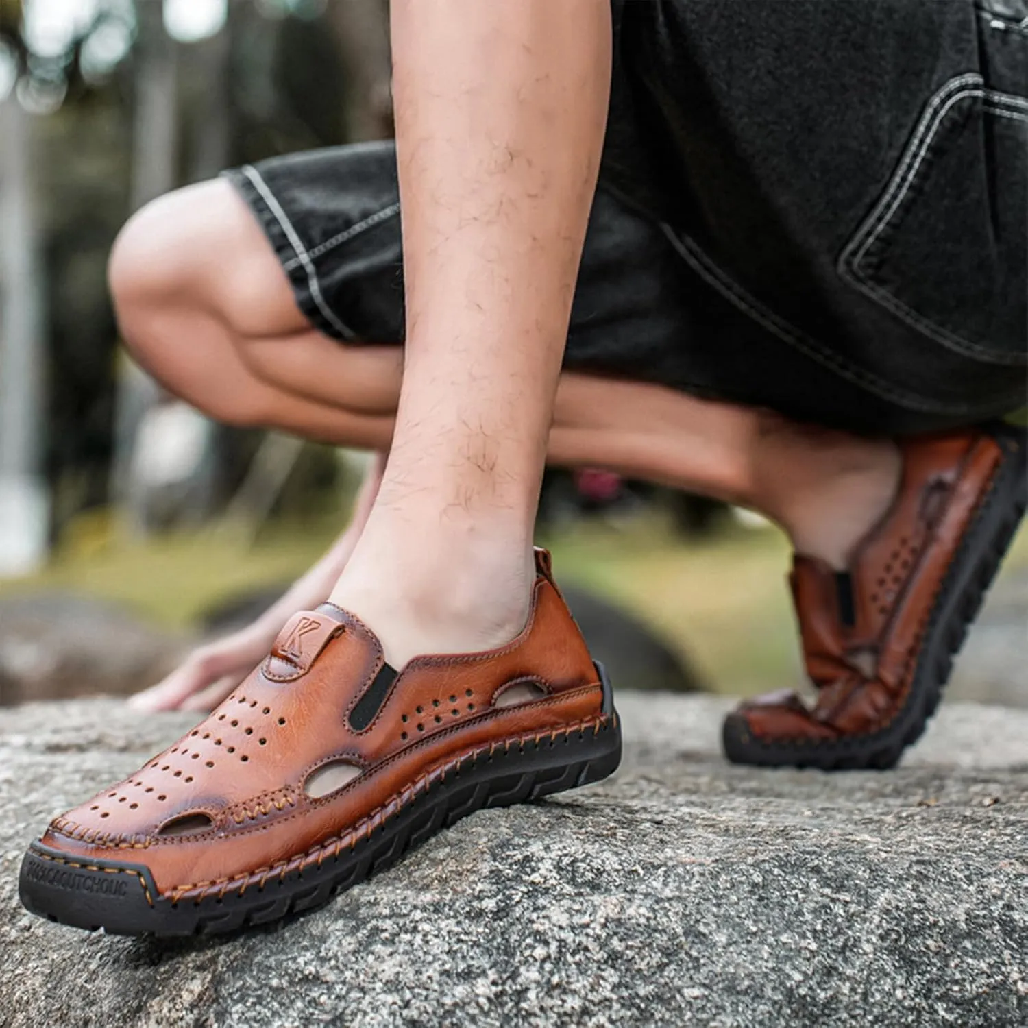 Men's Leather Fisherman Sandals Comfortable Closed-Toe Slip-On Non-Slip Cushioned Sole Breathable Hollow Out Summer Casual Shoes