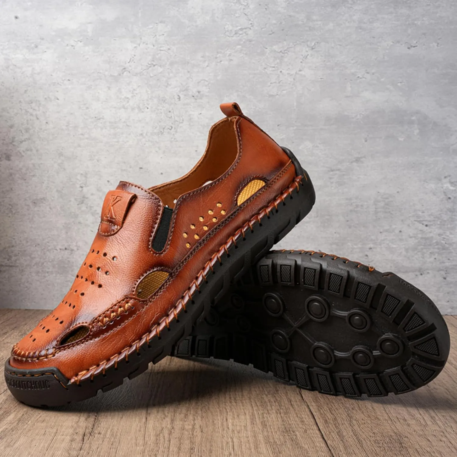 Men's Leather Fisherman Sandals Comfortable Closed-Toe Slip-On Non-Slip Cushioned Sole Breathable Hollow Out Summer Casual Shoes