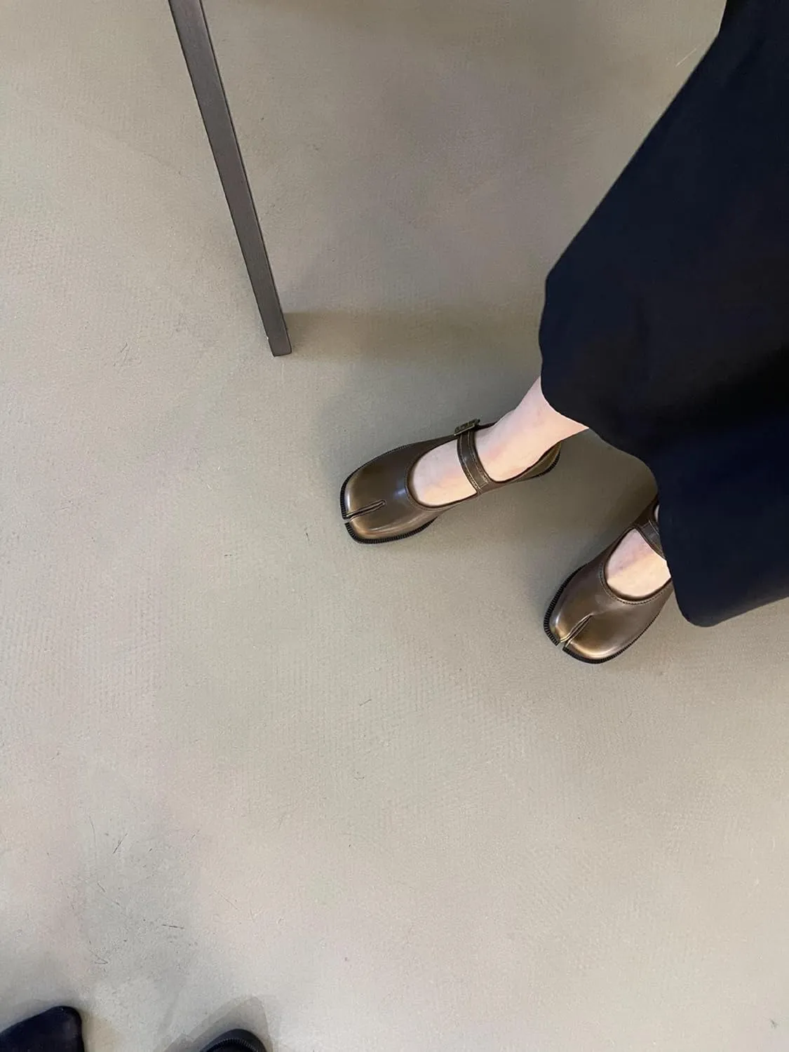 Tabi Shoes Women Mary Janes Ballet Flat Retro - Low Top Split Toe Sandals Cute Casual Comfortable Walking Lightweight Loafers Female Solid All-Match for Daily Wear Beach Travel Business Office