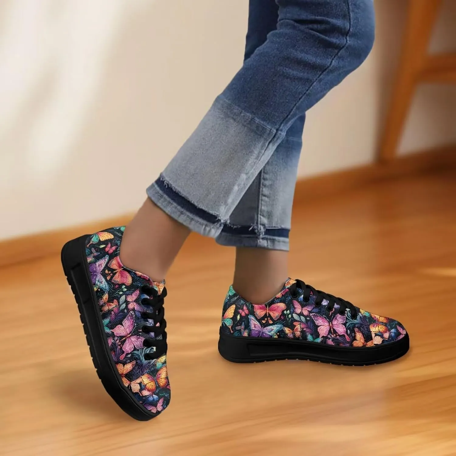 Women's Casual Canvas Sneakers Comfortable Low Top Walking Shoes Classic Lightweight Tennis Shoes Fashion Sneakers
